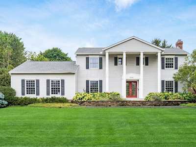 1204 Millcreek Lane Columbus, OH 43220