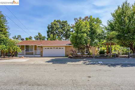 501 Westover Ln Pleasant Hill, CA 94523