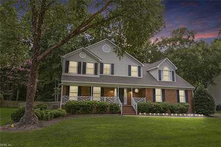 208 Coinjock Run Yorktown, VA 23693