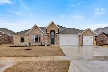 240 Ambry Loop Centerton, AR 72719