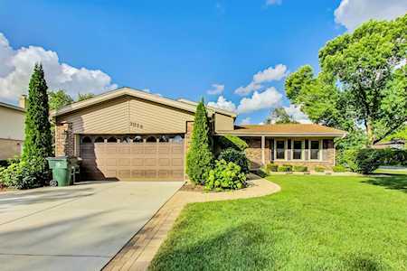 1814 E Waverly Dr Arlington Heights, IL 60004