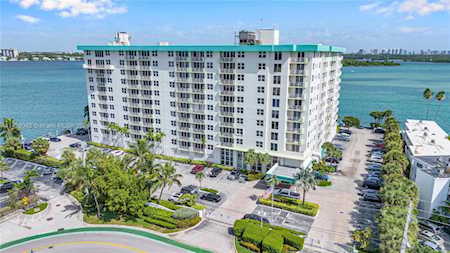 10350 W Bay Harbor Dr #5G Bay Harbor Islands, FL 33154