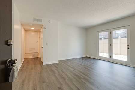 500 Paragon Mills Rd #N9 Nashville, TN 37211