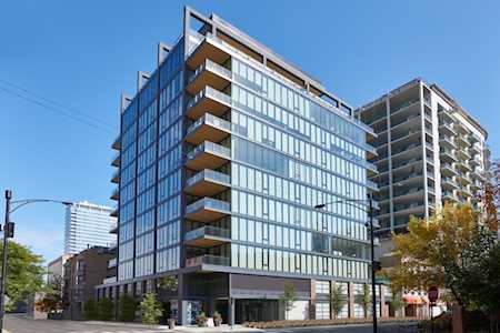 366 W Superior St #404 Chicago, IL 60654