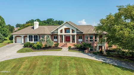 442 Sun Valley Dr Maryville, TN 37801