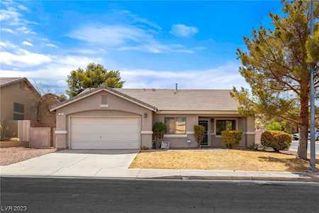 13 Woodcarver St Henderson, NV 89012