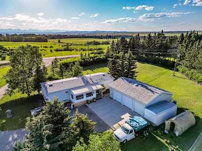 261156 Range Road 40 Rural Rocky View County, AB T4C 2X9