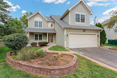 2233 Honeywood Ct Plainfield, IL 60586
