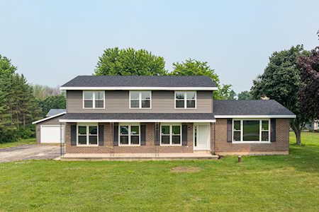 5081 Tamarack Trl Oshkosh, Town of Oshkosh, WI 54904-9722