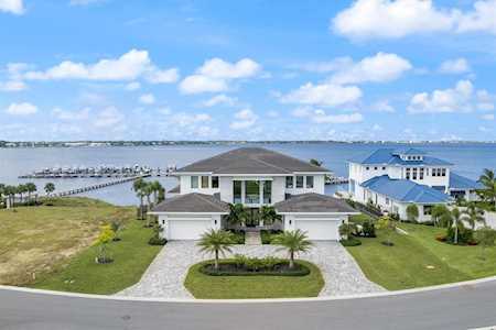 Waterfront Homes And Luxury Condos In Sewall's Point Florida For Sale