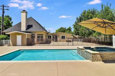 1428 El Monte Dr Thousand Oaks, CA 91362