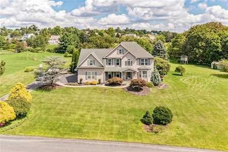 5407 Fells Creek Rd Schnecksville, PA 18078