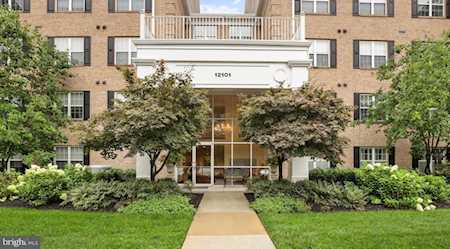 12101 Tullamore Ct #104 Lutherville Timonium, MD 21093