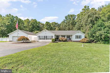 8385 Dents Ln Charlotte Hall, MD 20622