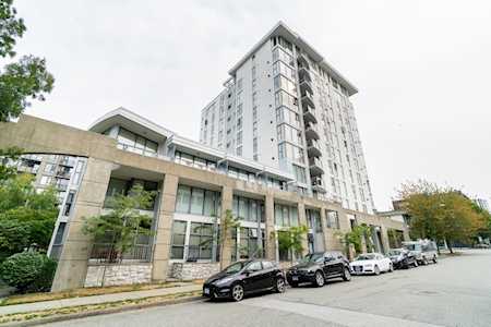 1633 W 8th Avenue #2 Vancouver, BC V6J 5H7