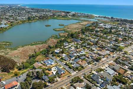 1213 Vista Way Oceanside, CA 92054