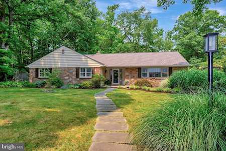 2001 Dogwood Ln Wilmington, DE 19810