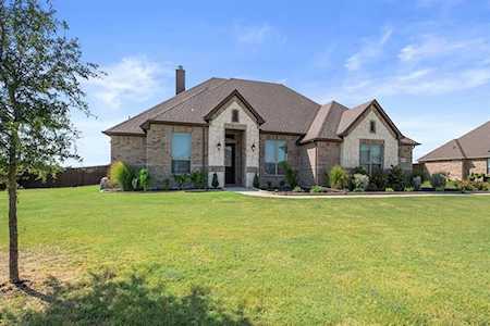 221 Westward Court Waxahachie, TX 75167