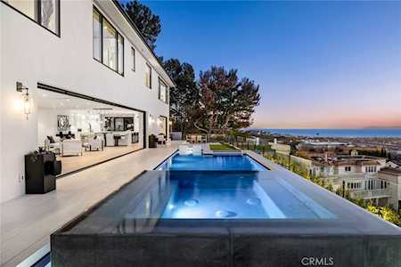 29 Ridgeline Dr Newport Beach, CA 92660