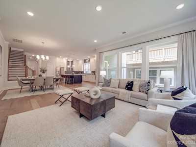 1233 Drummond Ave Charlotte, NC 28205