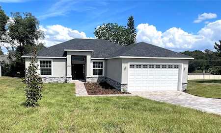 577 Prince Edward Ave Clermont, FL 34711