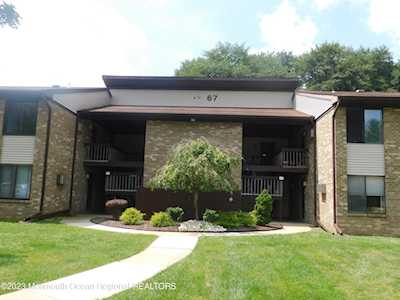67 Overlook Way #B Manalapan, NJ 07726