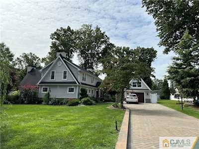 34 Debra Place Sewaren, NJ 07077