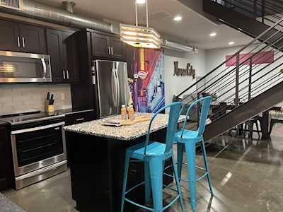1035 Dickerson Pike Nashville, TN 37207