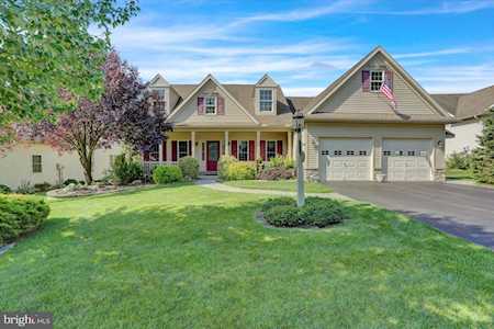 122 Copper Beech Ln Womelsdorf, PA 19567