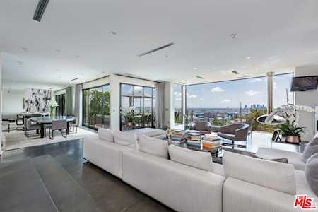 8460 Harold Way Los Angeles, CA 90069