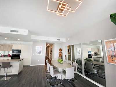 1000 Brickell Plz #PH5302 Miami, FL 33131