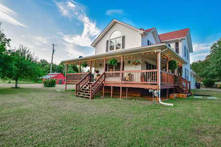 1900 Egypt Rd Chapel Hill, TN 37034