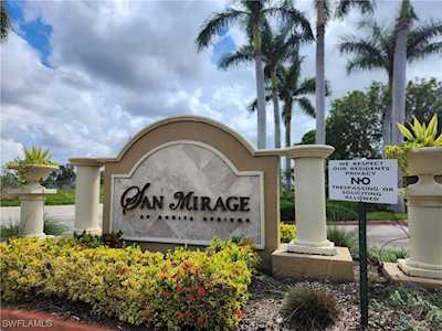 8950 E Colonnades Ct #818 Bonita Springs, FL 34135