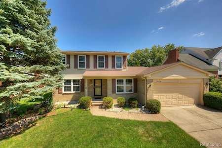 7004 Weathersfield Way Canton Twp, MI 48187