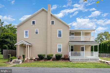 2527 Chestnut St Mechanicsburg, PA 17055