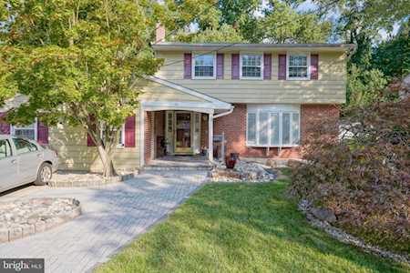 26 Green Vale Rd Cherry Hill, NJ 08034