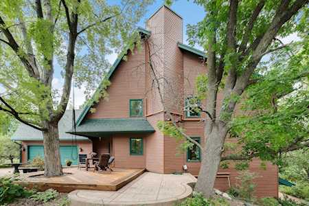 1844 Duck Pond Drive West Saint Paul, MN 55118