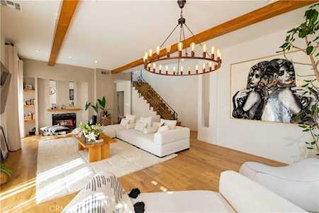 3946 Carpenter Ave #1 Studio City, CA 91604