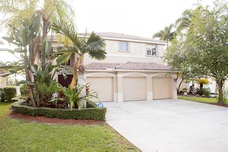 4207 Fox Run Ct Weston, FL 33331