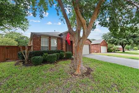 315 Londonderry Lane Mansfield, TX 76063