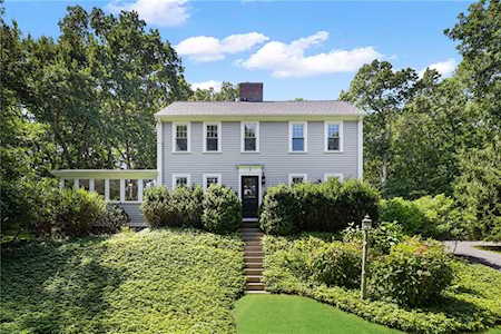69 Old Harbor Rd Little Compton, RI 02837