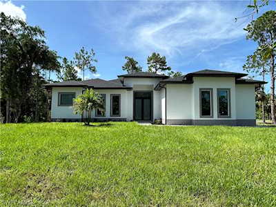 2330 SE 4th Ave Naples, FL 34117