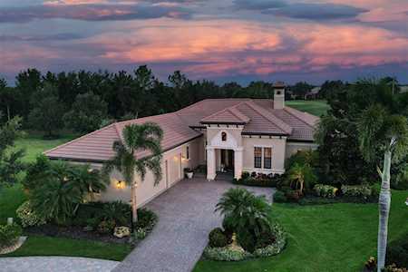 7511 Crosshill Ct Lakewood Ranch, FL 34202