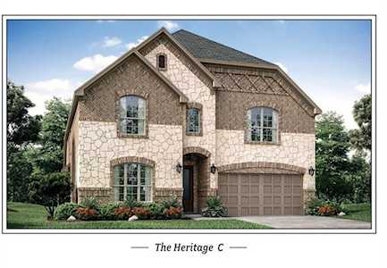 2105 McMullin Drive Euless, TX 76040