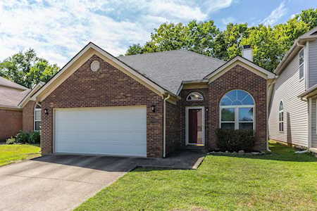 2520 Checkerberry Dr Lexington, KY 40509