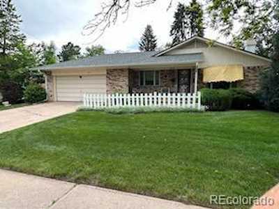 861 E Oakwood Ave Centennial, CO 80121