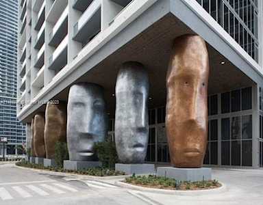 475 Brickell Ave #4415 Miami, FL 33131