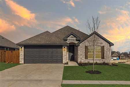 1325 Elk Ridge Drive Crowley, TX 76036