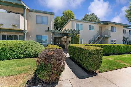 10636 Woodley Ave #37 Granada Hills, CA 91344