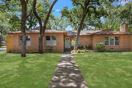1200 Barker Street Arlington, TX 76012
